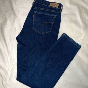 Levi’s 711 Skinny Jeans